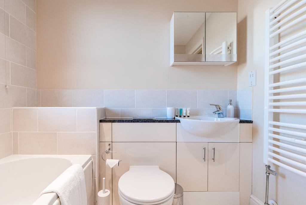 Camstay New Street Cambridge  Room photo
